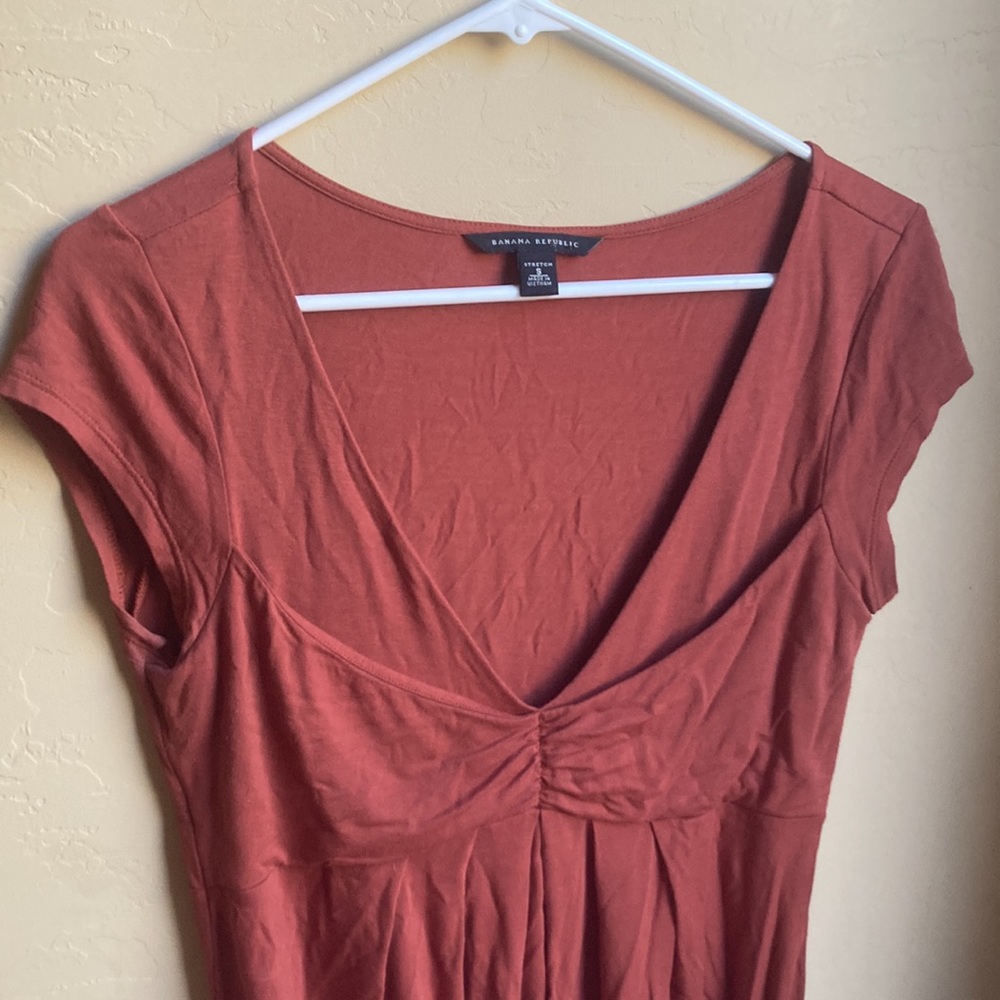Banana Republic  short sleeve blouse rusty color Orangeish brown